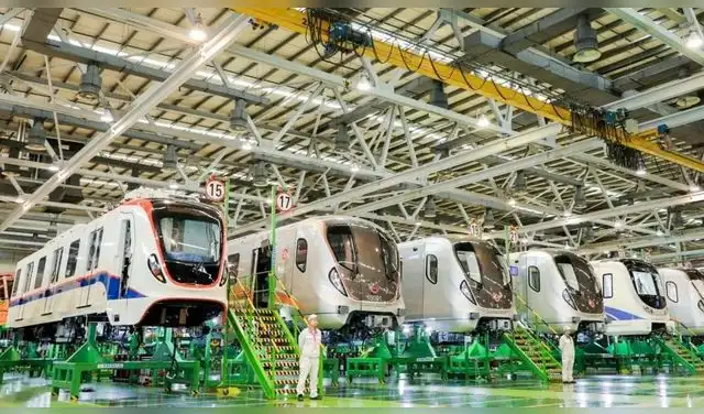 La construcción de la vía doble electrificada incluye estaciones modernas para garantizar el servicio eficaz. Foto: Diario Uno La construcción de la vía doble electrificada incluye estaciones modernas para garantizar el servicio eficaz. Foto: Diario Uno